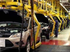 Fuerte caída de la producción automotriz