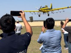 Argentina mostró su modelo de control de langostas