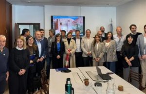 CREA en un evento de la Fundación Barbechando con legisladores