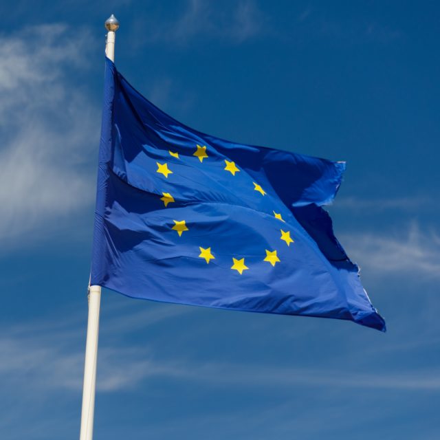UE