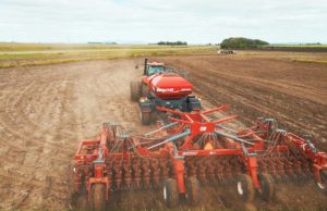 Apache fue distinguida por el diseño de su sembradora 90000 Air Drill