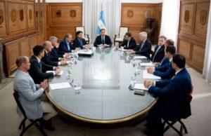 Nación comprometió obras para el C-14 y financiamiento para el C-15